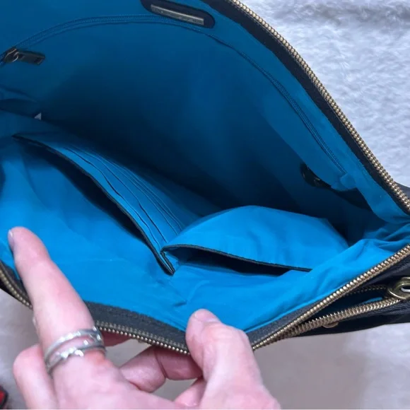 Travelon Black Crossbody Bag Gold Hardware Lockdown Features Anti-Slash Strap - Picture 13 of 16